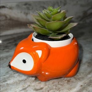 Flora the Fox ceramic animal planter